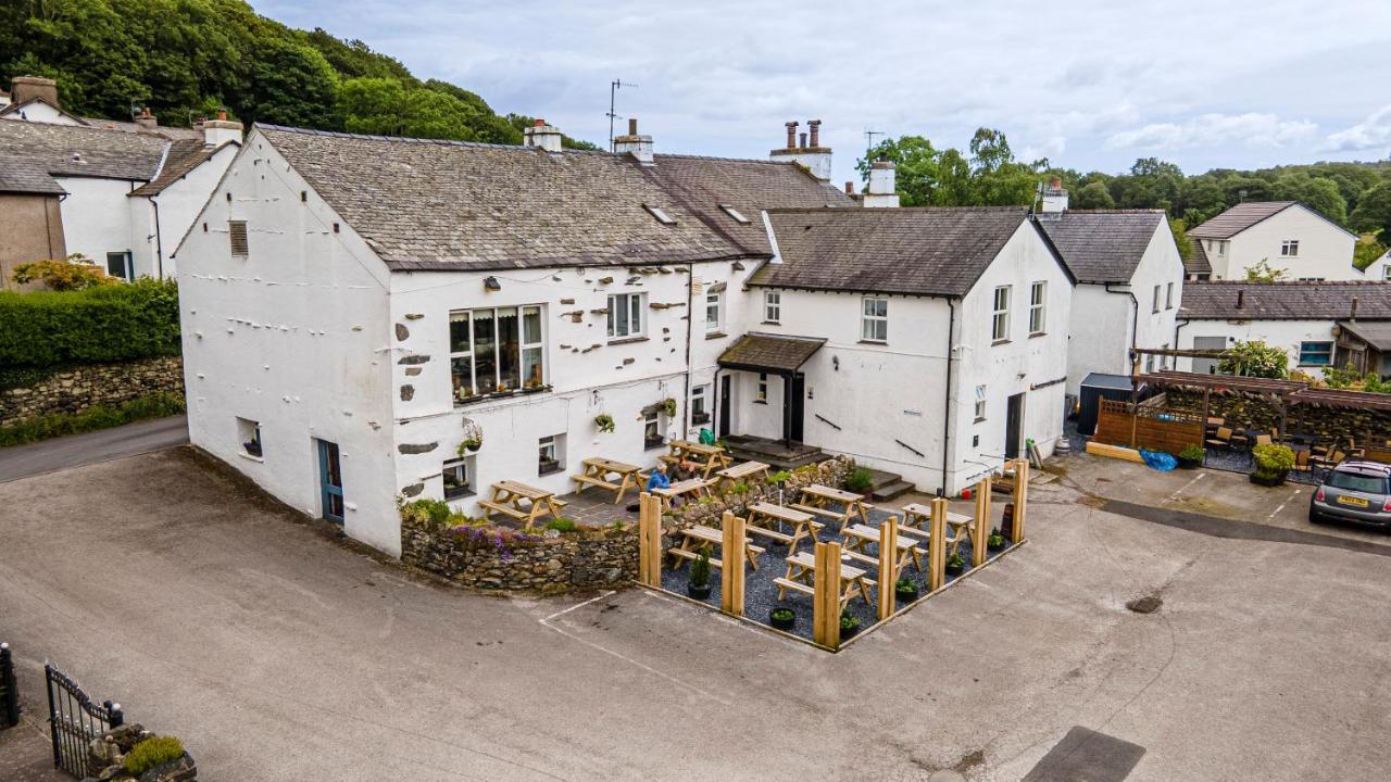 White Hart Inn Bouth Exterior photo