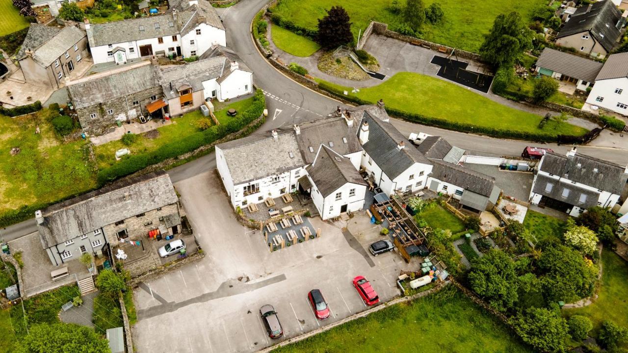 White Hart Inn Bouth Exterior photo